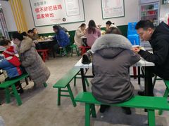 大堂-晓彭肥肠鸡·泡椒鸡火锅(水木天地店)