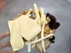 -张亮麻辣烫(杭州耕文路店)