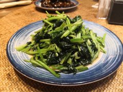 素炒菠菜-日丰园海肠水饺·老字号大连海鲜(银泰城店)