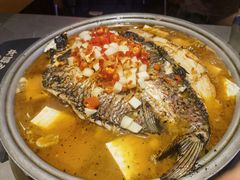 -令狐冲·炭烤活鱼(宝龙店)