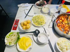 -德林酸菜鱼火锅(南丹店)