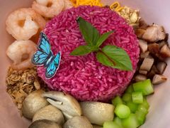 缤纷芭比粉泰式拌饭-KEAAMI 摩登泰 by TIAGO(颐堤港店)