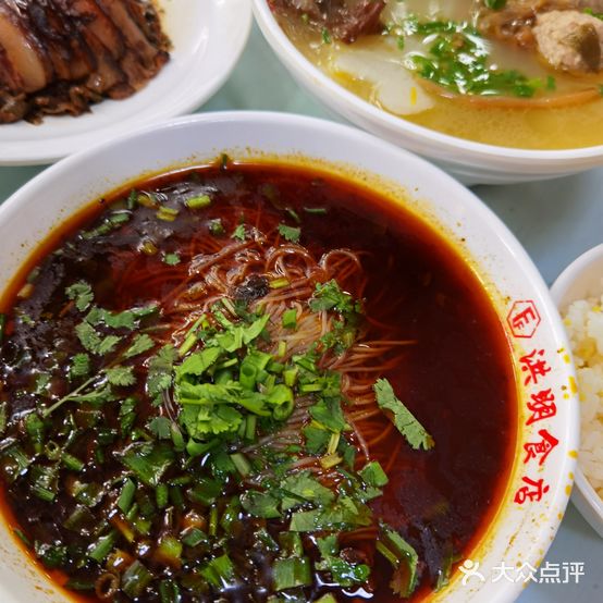 洪明食店(警钟街店)