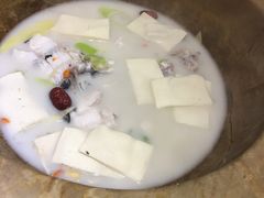 钱鱼-滇香肴·云南菜蒸汽石锅鱼(云南北路店)