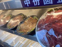 -辣八香新疆孜然串烤火锅(环球港店)