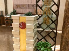 -凤凰楼酒家·粤宴点心(华强北店)