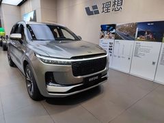 -理想汽车(世纪汇店)