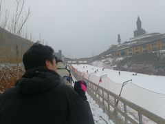 -采薇庄园四季滑雪场