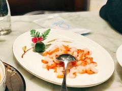 手剥河虾仁-蝶园·装修中(BFC外滩金融中心店)