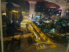 -荣誉国际酒店-云顶旋转餐厅