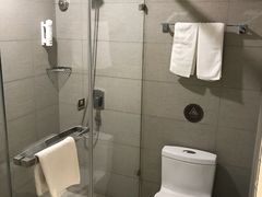-如家精选酒店(青岛八大关太平角公园地铁站海水浴场店)