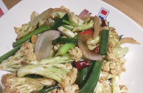 Sour Cabbage and Pork Belly Stir-Fried with Spring Bamboo Shoots