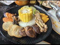 -雾山韩式烤肉·海南糟粕&椰子鸡火锅·海景餐厅(三亚绿发山海天JW万豪酒店)