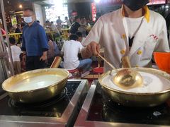 -清真老马家国华牛奶鸡蛋醪糟(正宁路店)