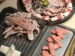 -蚂蚁洞·烤肉大营地(上海静安大悦城店)
