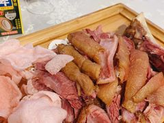 香酥蹄髈-老好人象山海鲜(岭南路店)