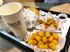 -The Habit Burger Grill 哈比特汉堡(复兴soho店)