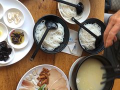 -桥香园过桥米线(国贸店)