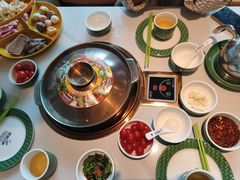 -润园四季椰子鸡火锅(卓越INTOWN店)