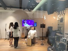 -牛班音乐学校(晶融汇购物中心店)