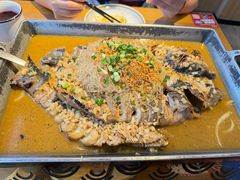 油爆蒜蓉粉丝烤鱼-鱼酷活鱼烤鱼(静安大融城店)