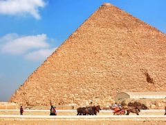 -吉萨金字塔群