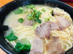 -志权牛肉面(灵山路店)