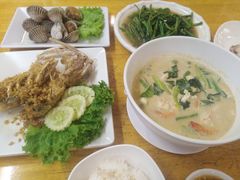 -J Daeng Seafood