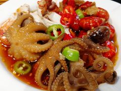 捞汁小海鲜-马路牙子地桌烤肉(工体店)