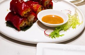 Stir-Fried Shrimp with Red Rice and Specialty Sausage