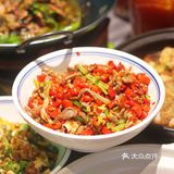 辣椒炒肉吃不烦，就是有点费米饭