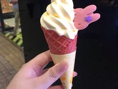 芒果芝士口味华夫筒加饼干-麦当劳(龙阳路店)