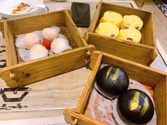 黑金流沙包-茶港·点心·啫啫煲(范湖万达广场店)