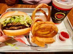 二重奏汉堡-FATBURGER 特富客汉堡(外交公寓店)