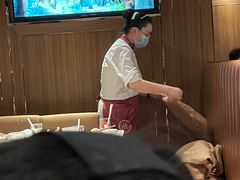 -海底捞火锅鲜切牛肉主题店(长寿路店)
