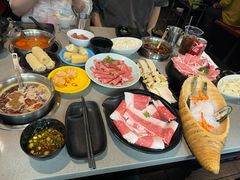 -牛魔王时尚回转餐厅