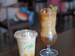 -Chom Cafe and Restaurant