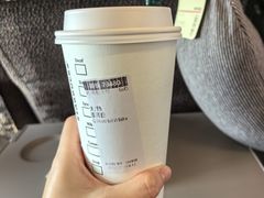 -星巴克(上海虹桥站2A检票口)