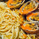 打卡新街口必吃美食[胜利]黄金蟹黄拌面 🦀