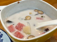 -老何家后安粉·糟粕醋海鲜火锅(三亚湾椰梦长廊店)