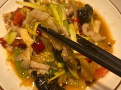 -丁里羊肉小镇(天鹅湖总店)