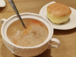 -爱陪伴尊享月子中心(国际店)