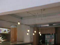 -顶东面包花园·生日蛋糕(世博店)