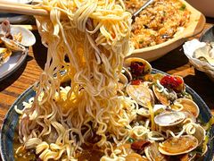 -蚝堡海鲜·威海菜·海肠捞饭·烧烤·亚洲吃蚝公司(幸福门店)