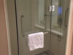 -上海中航虹桥机场泊悦酒店