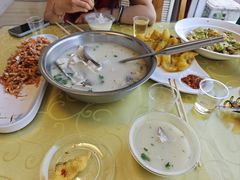 -美顺香食府鱼头老店(雪野湖店)