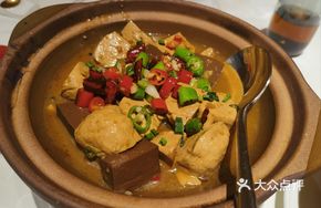 Open-fire Pork and Vegetable Hot Pot