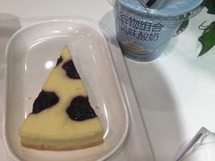 蓝莓乳酪蛋糕-宜家·瑞典风味餐厅(烟台路店)