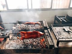 -黄记四更烤乳猪店