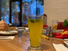 -必胜客(大宁路店)